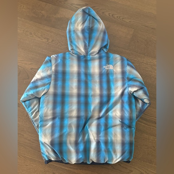 **SOLD**The North Face youth reversible puffy jacket size L age 14 - Picture 10 of 16
